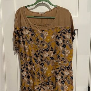Floral Short Sleeve Women's Top - Brown and Yellow